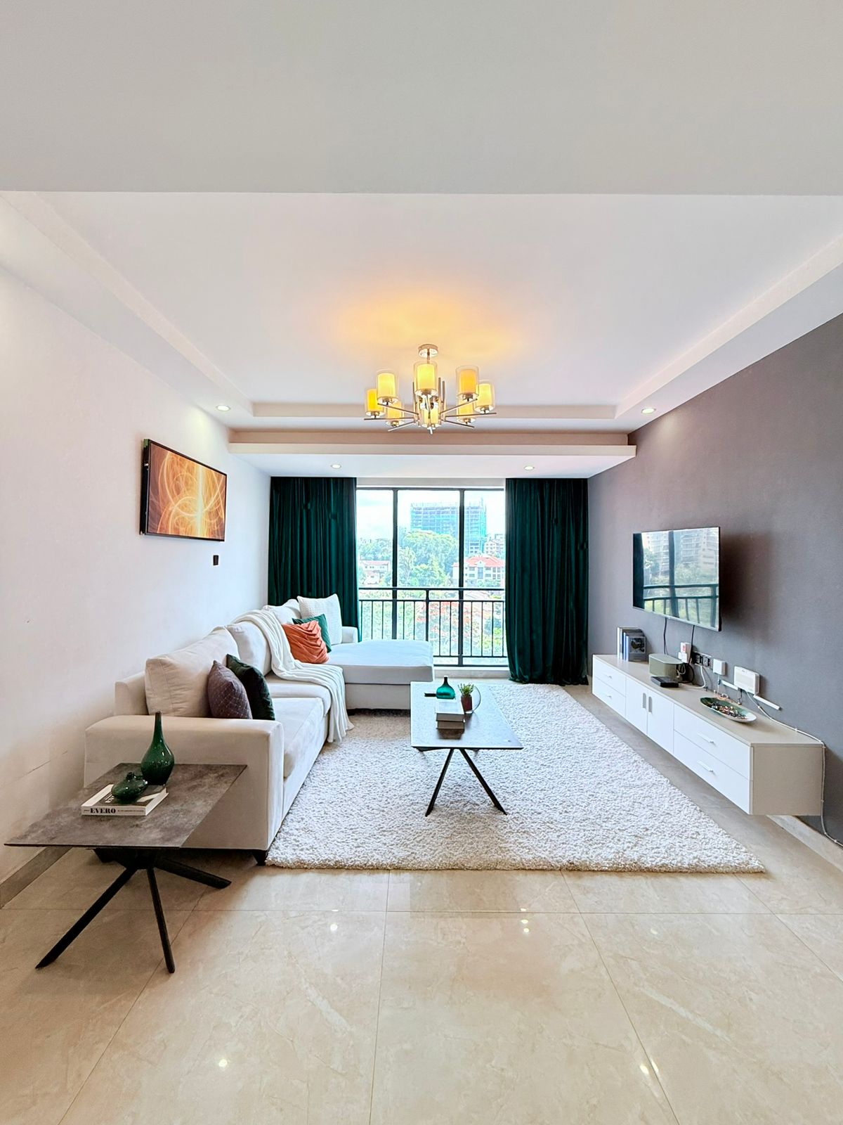 Hotel & Apartment
